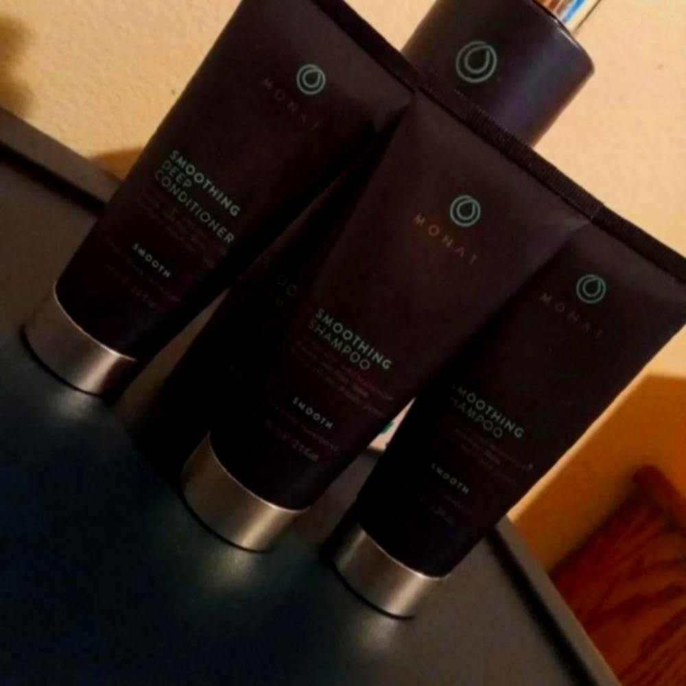 Monat smoothing shampoo